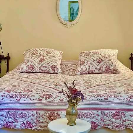 Charming Romantic Tower In Chateau Estate * Ocquerre