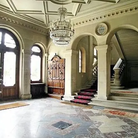 Charming Romantic Tower In Chateau Estate *